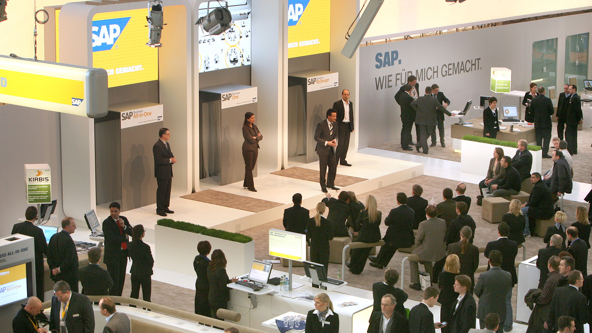 SAP - Vierstufiges Kommunikationskonzept zur Lead Generierung - Bühnensituation